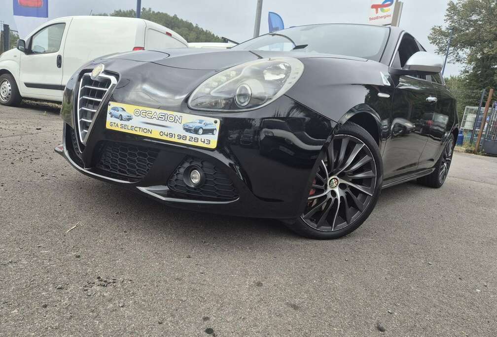 Alfa Romeo 1.7 Tbi Quadrifoglio Verde