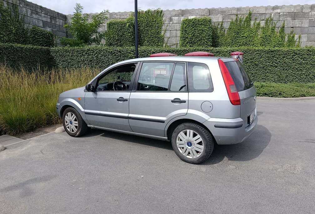 Ford 1.4i 16v Ambiente