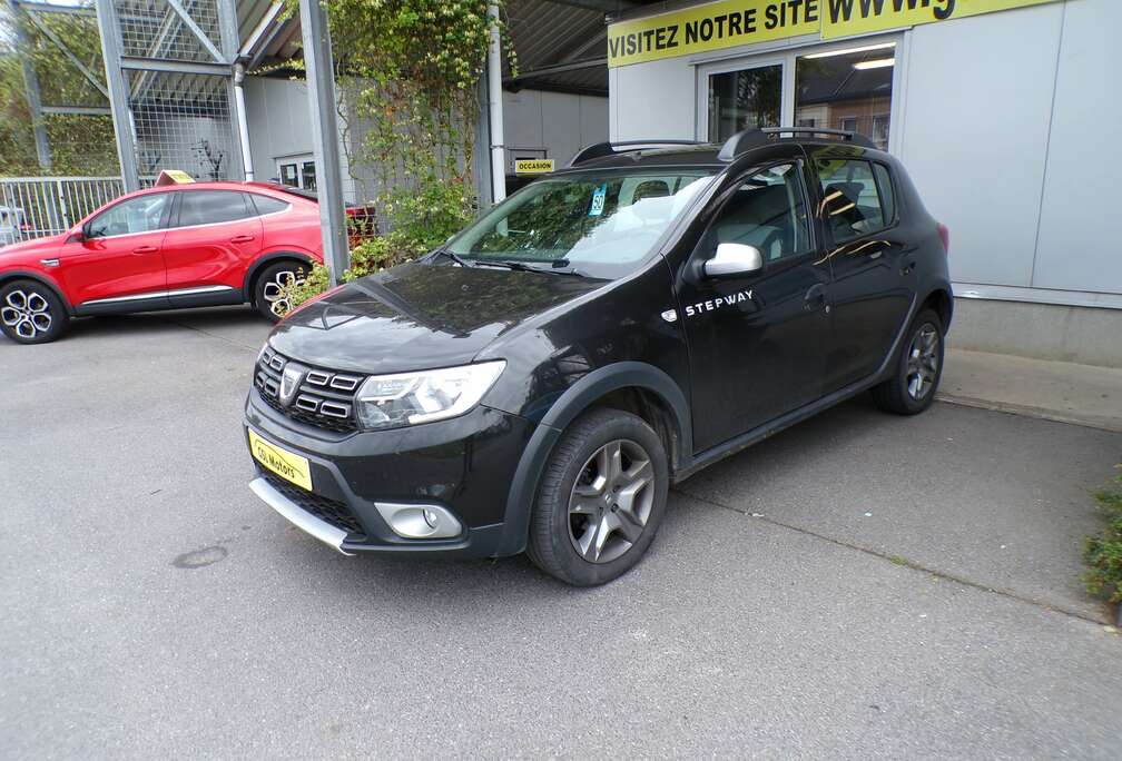 Dacia 0.9TCe 90cv noir 09/20 64.266km Airco GPS Capteurs