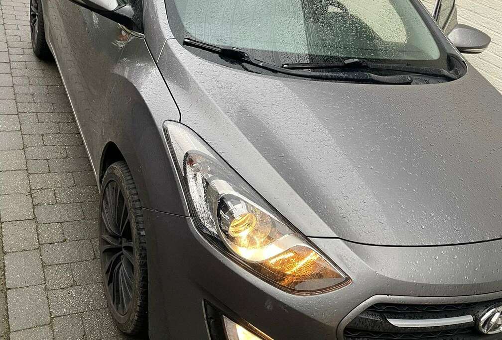 Hyundai i30 1.4i Lounge