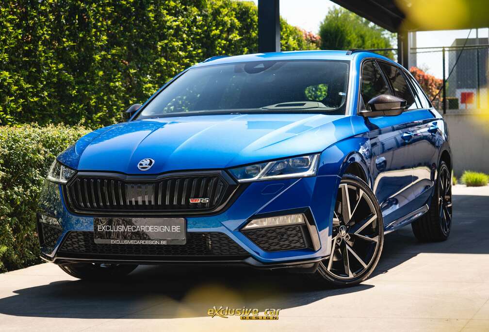 Skoda Combi iV RS PHEV 1.4 TSI DSG /Matrix LED/HUD/Canton Sound/