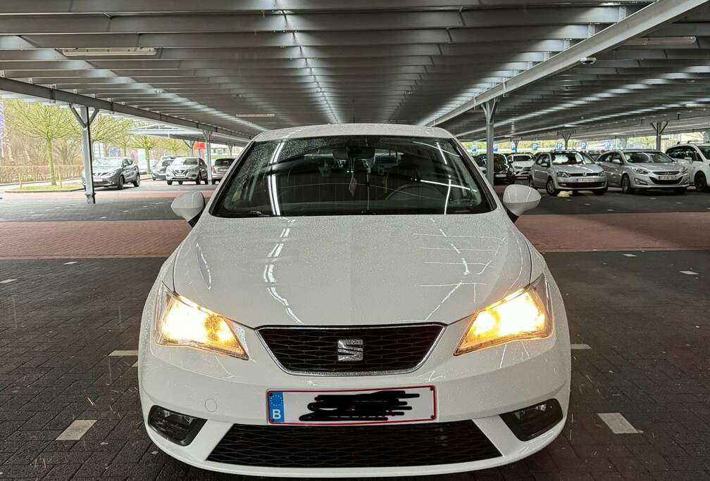 SEAT 1.0i MPI Style