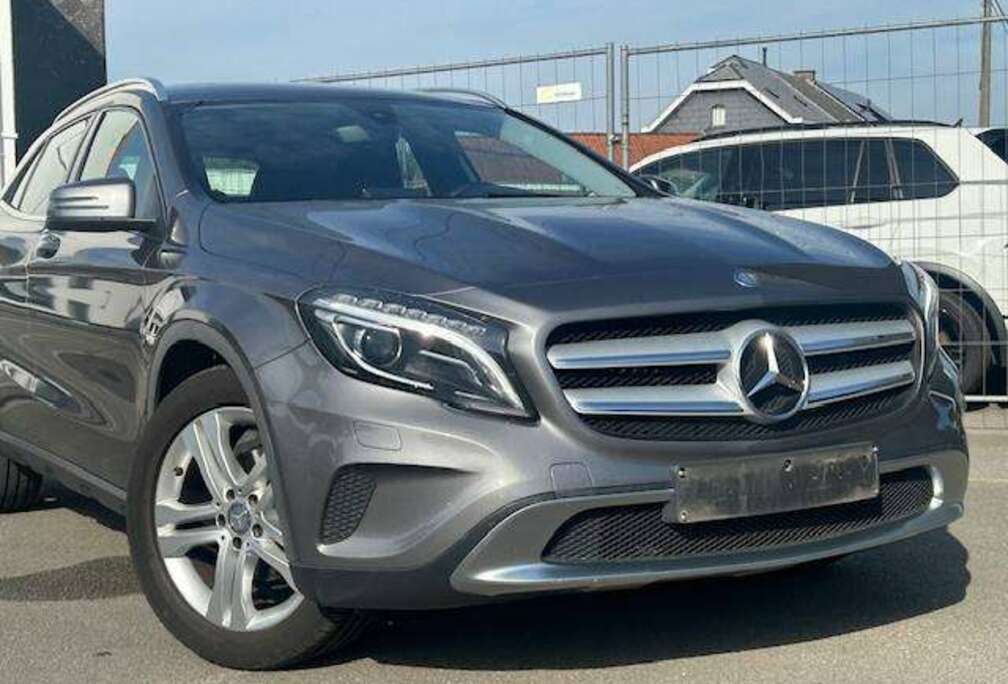 Mercedes-Benz GLA 180 Activity Edition