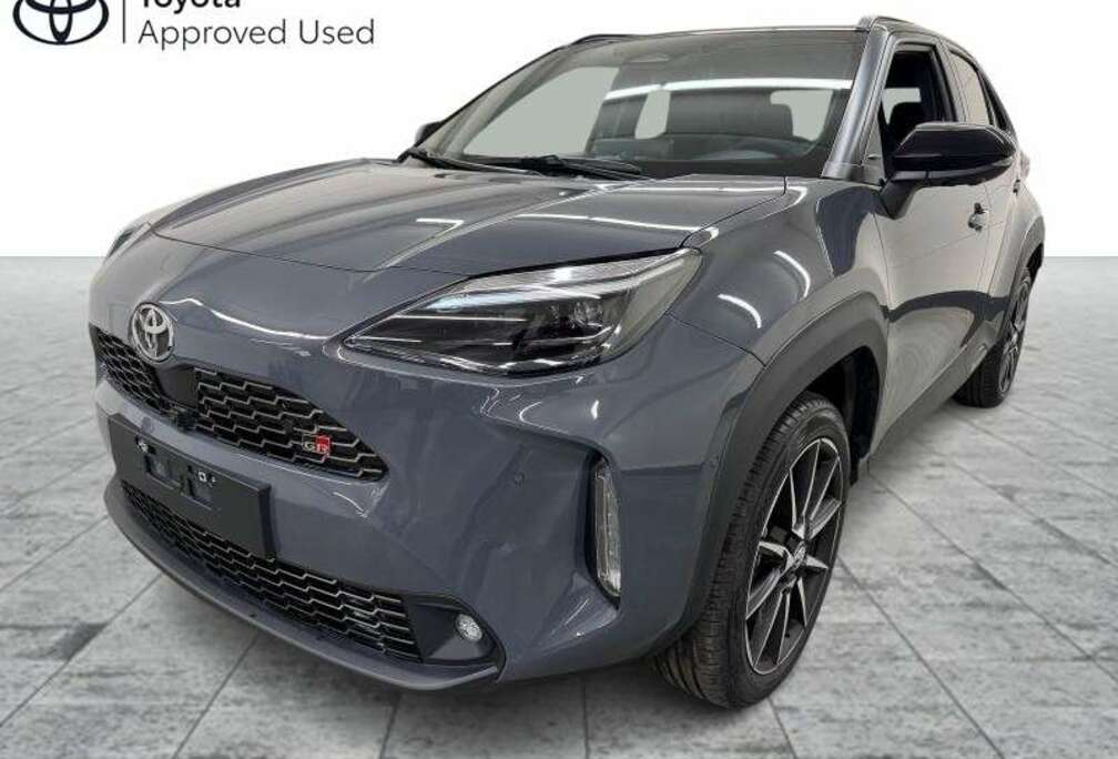 Toyota GR-Sport + Luxury Pack