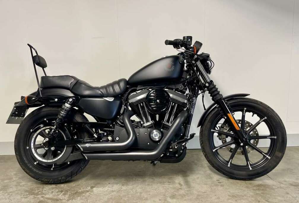 XL883N IRON