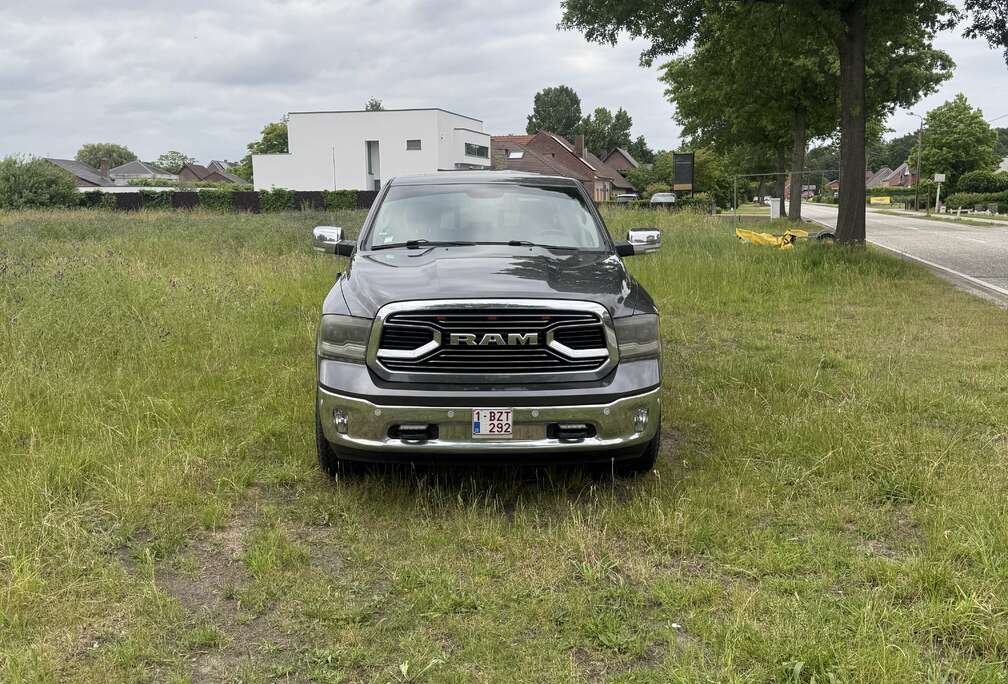 Dodge Laramie 5.7 V8 Hemi