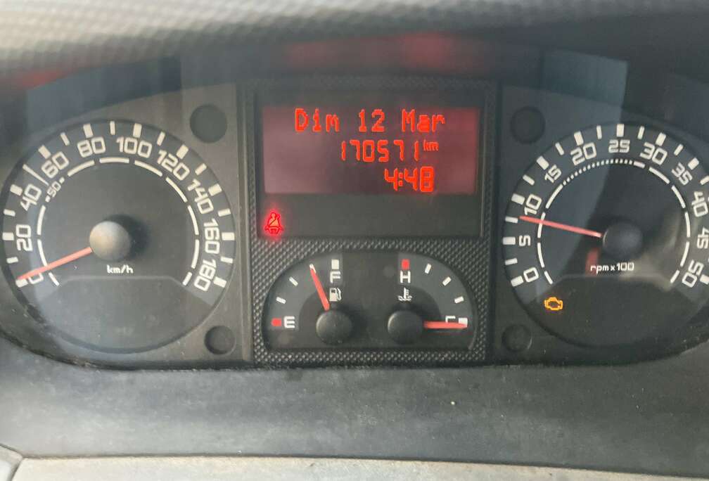 Iveco Met kraan, zwaarste uitvoering, bieden mag