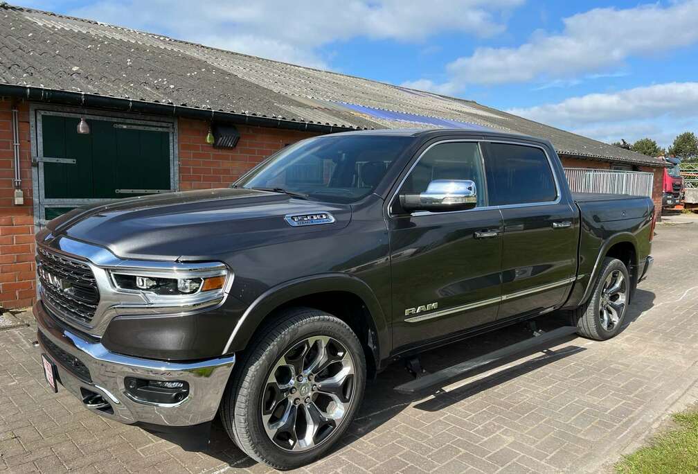 Dodge Ram 1500 Limited E-torque king Cab full option
