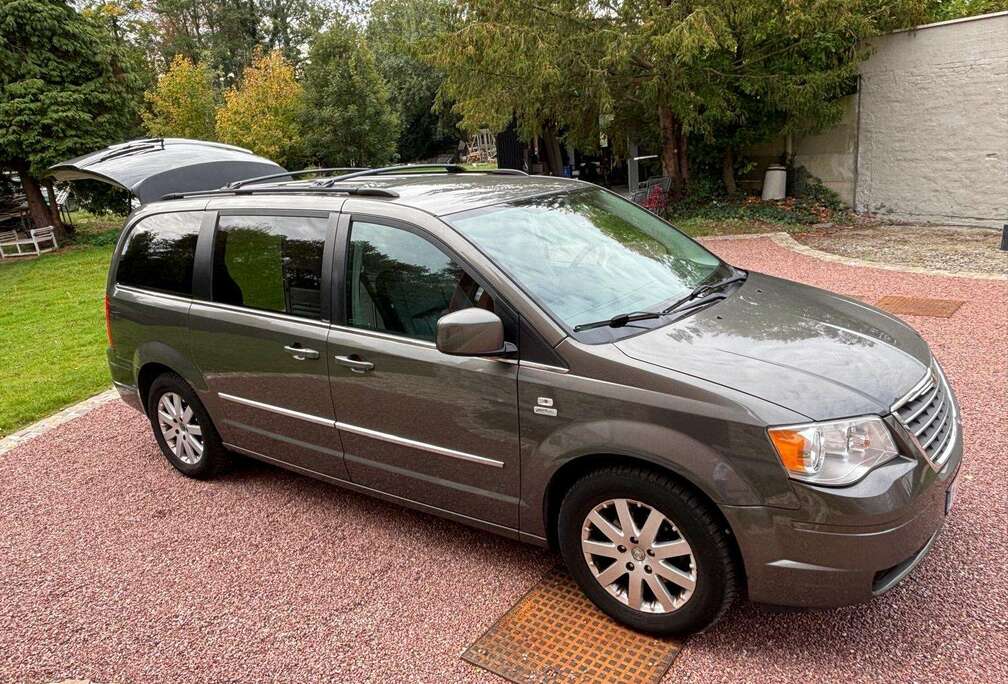 Chrysler Grand Voyager 2.8 CRD Automatik Touring