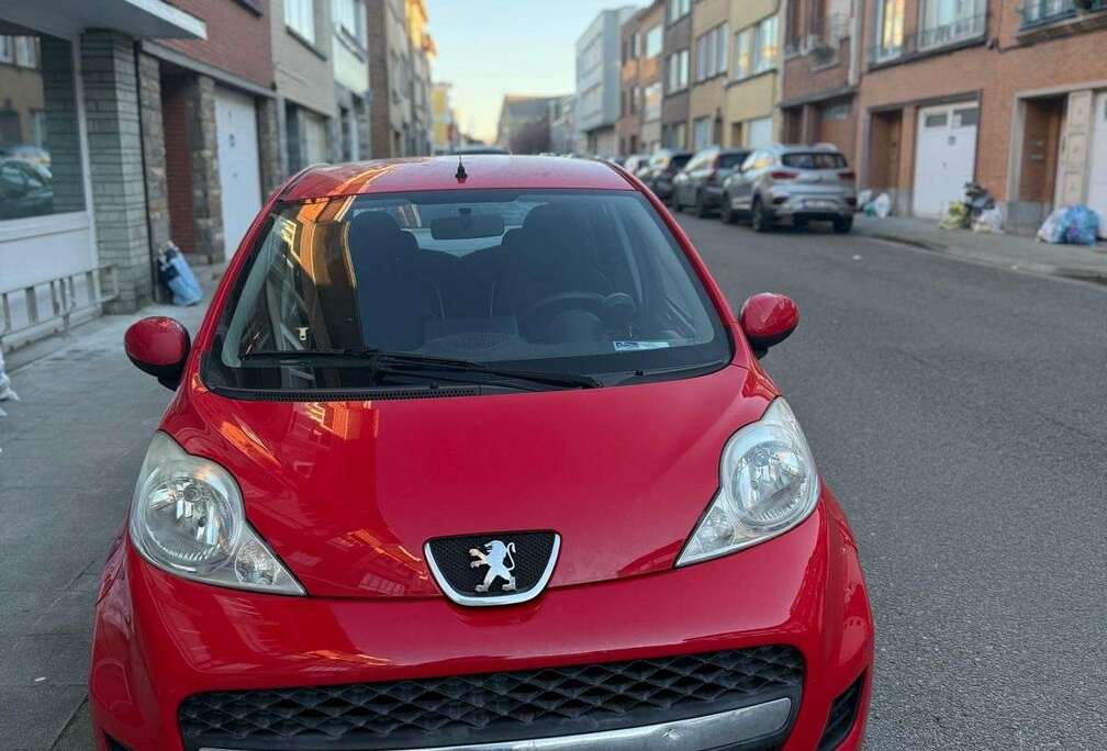 Peugeot 1.0e 12V 68ch BLUE LION 2-Tronic Trendy