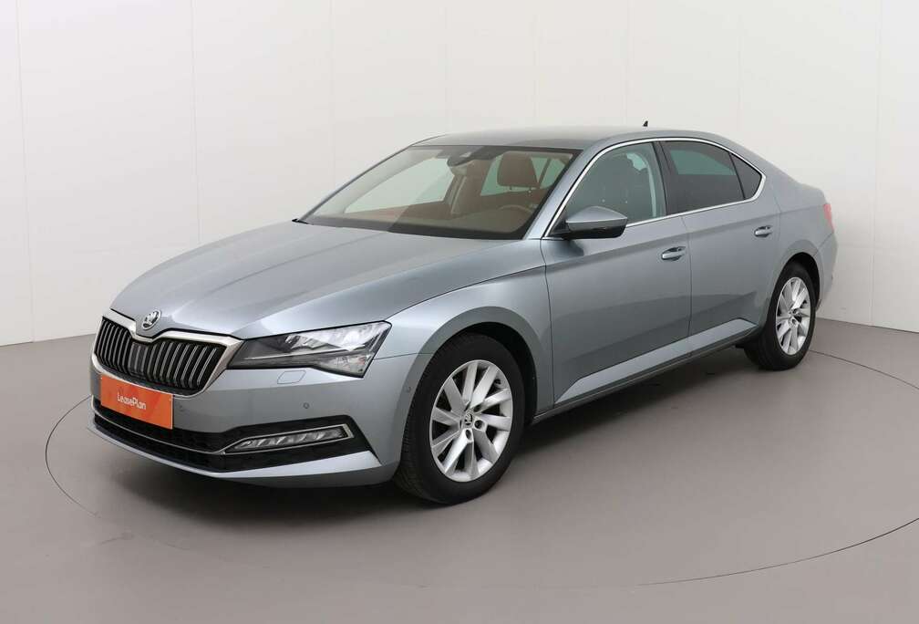 Skoda 2.0 CR TDi Style DSG Corporate+ BI-XENON GPS PDC C