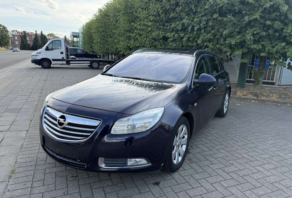 Opel Sports Tourer 2.0 CDTi !! CarPlay Navi Toit Pano!!