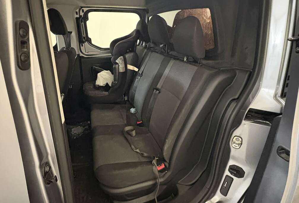 Peugeot Double Cabine Long Heavy Pro 1.5 BlueHdi