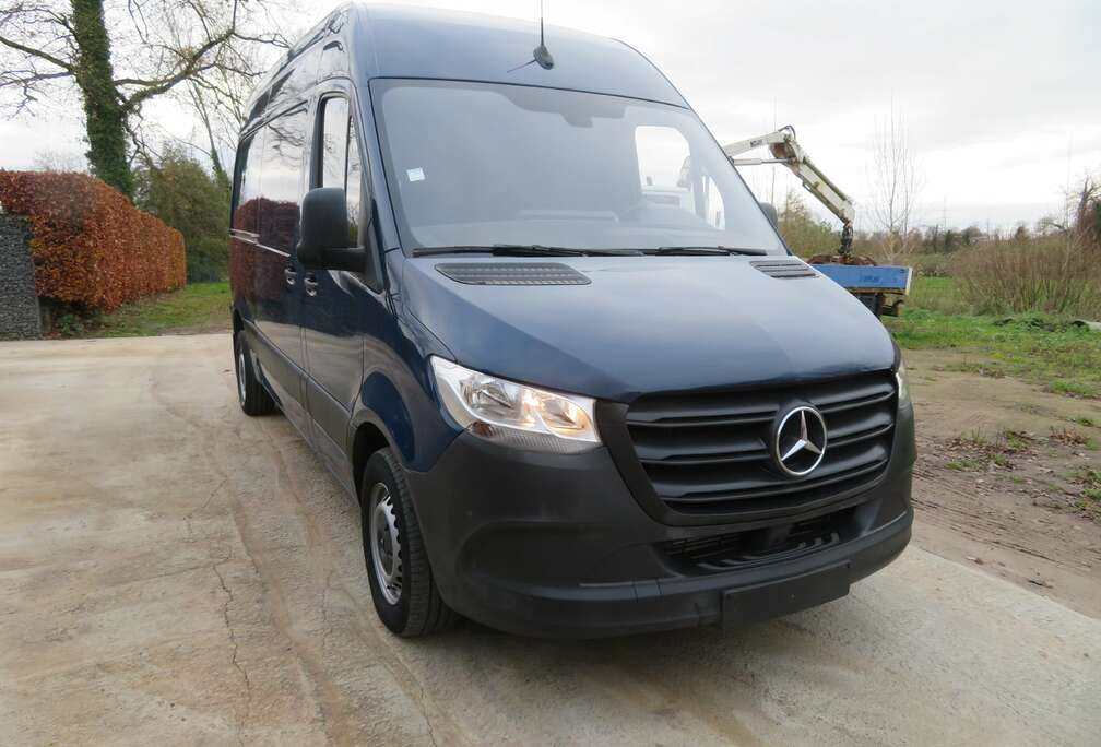 Mercedes-Benz 311CDi - FWD - A2H2