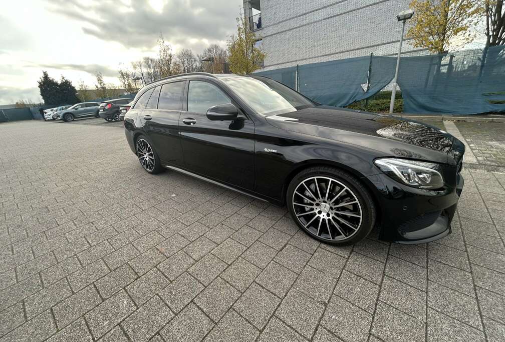 Mercedes-Benz AMG C 43 4Matic T 9G-TRONIC