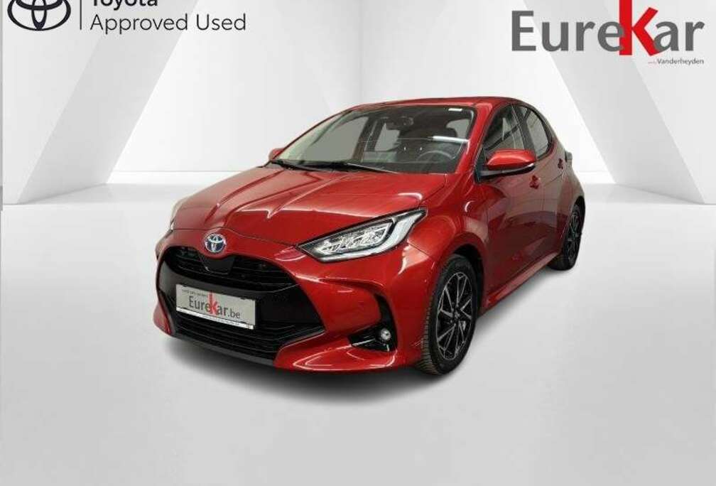 Toyota Iconic + Hi-Tech Pack