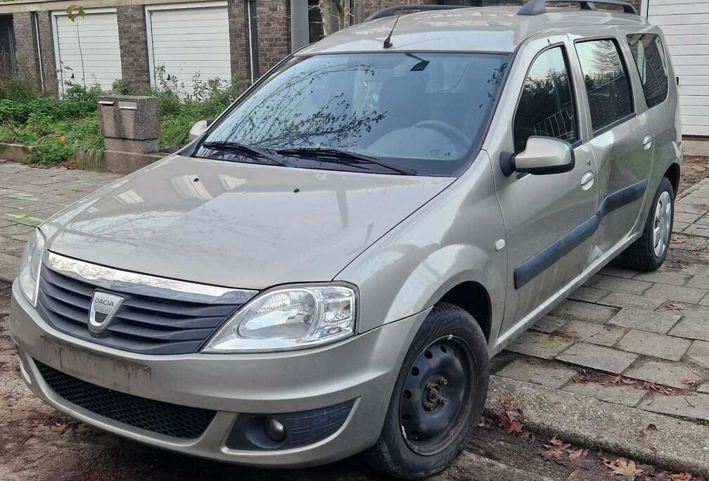 Dacia MCV 1.6 Laureate
