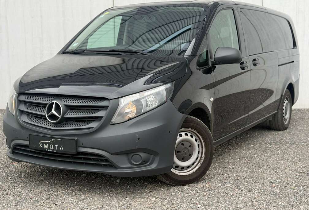 Mercedes-Benz dubbele cabine lichte vracht automaat
