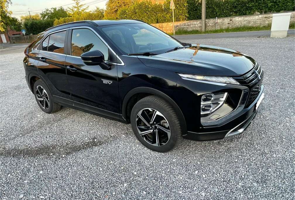 Mitsubishi Eclipse Cross 1.5T 4WD Instyle SDA CVT