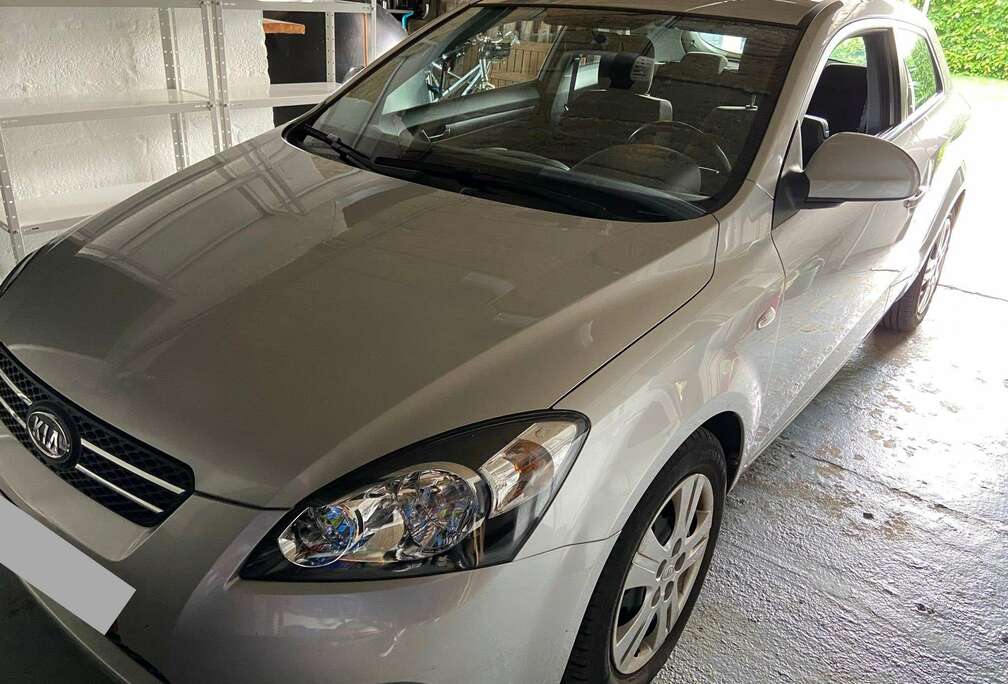Kia Pro_Cee\'d 1.4i LX