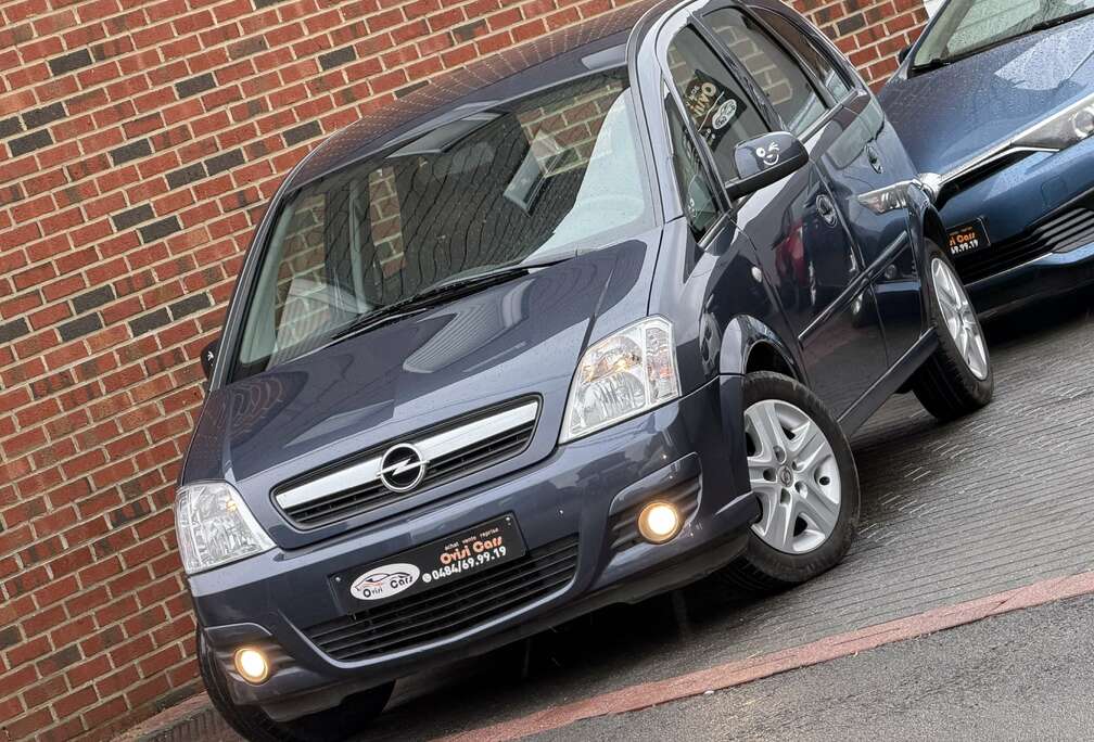 Opel / 1ERE PROPRIÉTÉ / FAIBLE KILOMÉTRAGE /