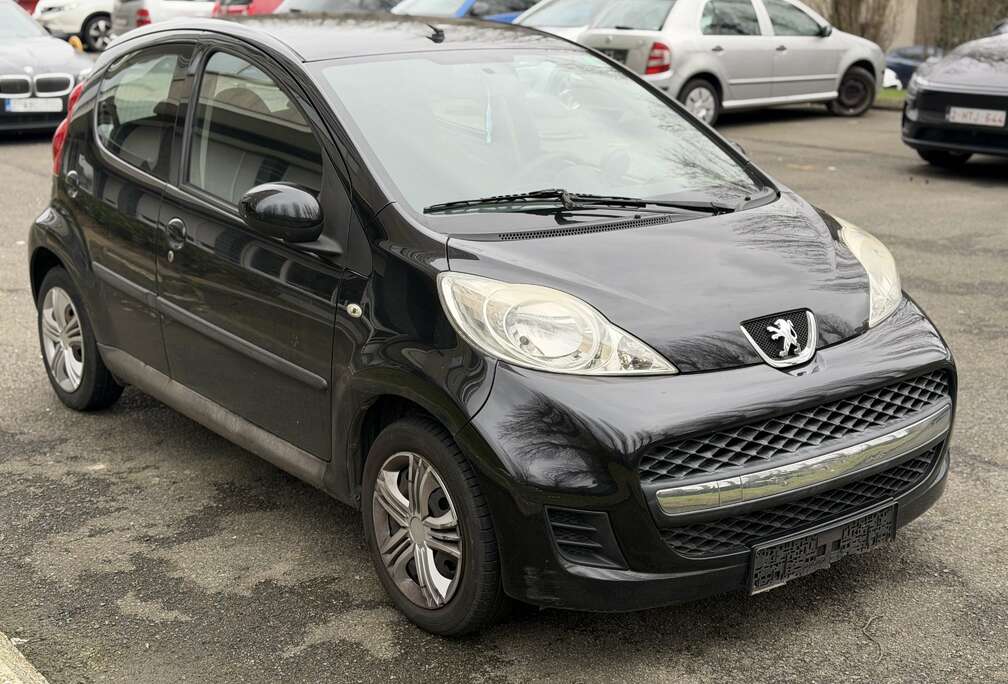 Peugeot Euro 5 / avec CT / Met Keuring Vvk