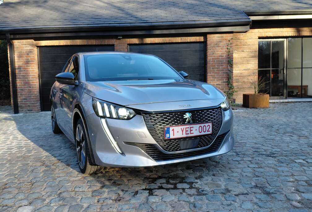Peugeot 208 Elektromotor 136 GT Pack