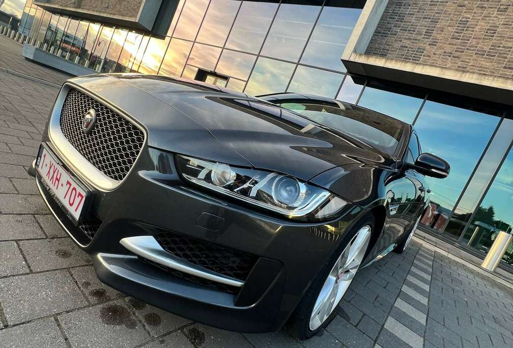 Jaguar R-Sport