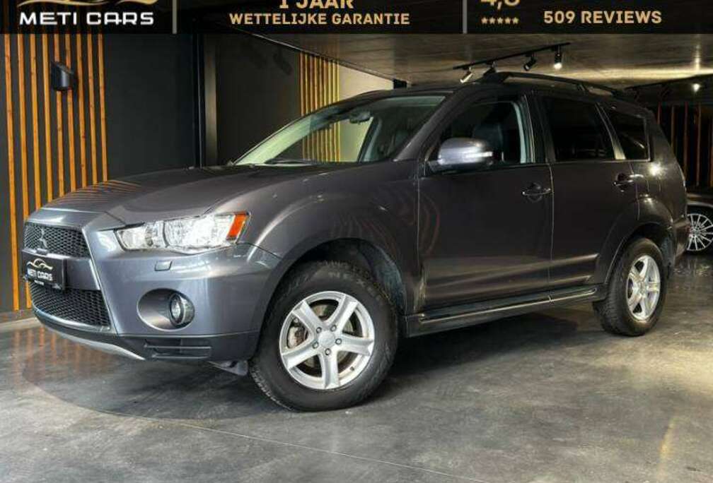 Mitsubishi 2.2 DI-D Inclass TC-SST DPF  Camera  BT  7-plaatsen  ...