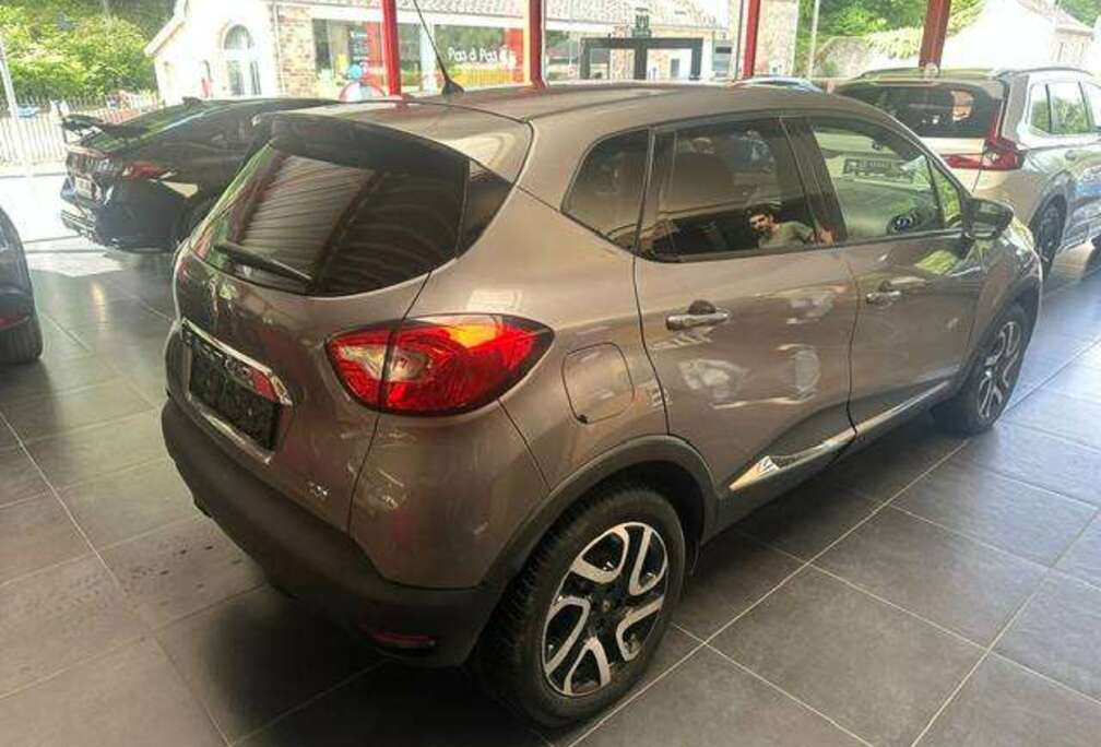 Renault Captur 0.9 TCe Energy Iconic