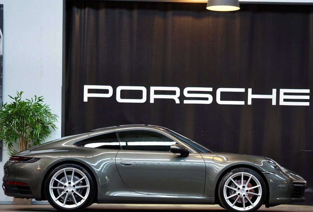 Porsche 992.1 Carrera 3.0 PDK * 1 st paint * Full Porsche services book *