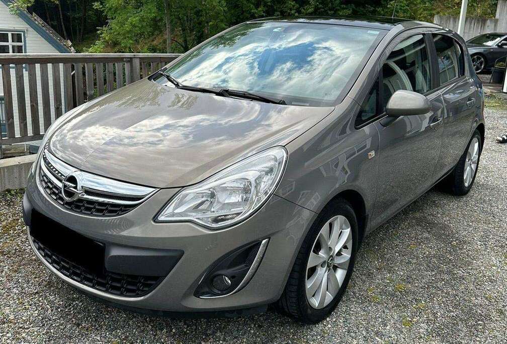 Opel 1.4i Cosmo