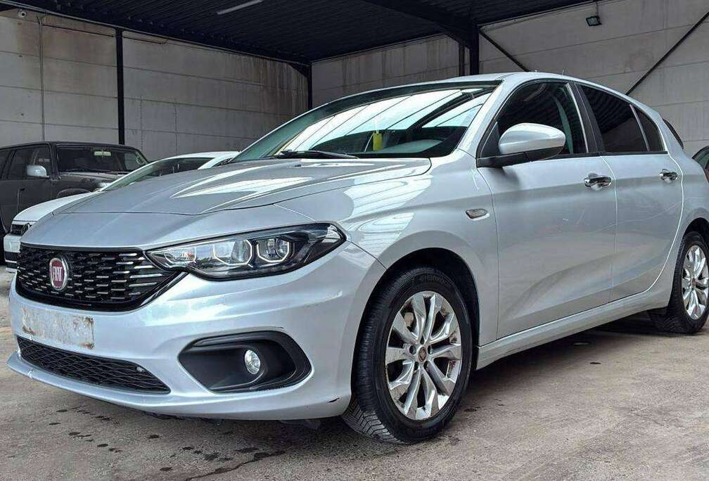 Fiat  Tipo 1.4i Lounge