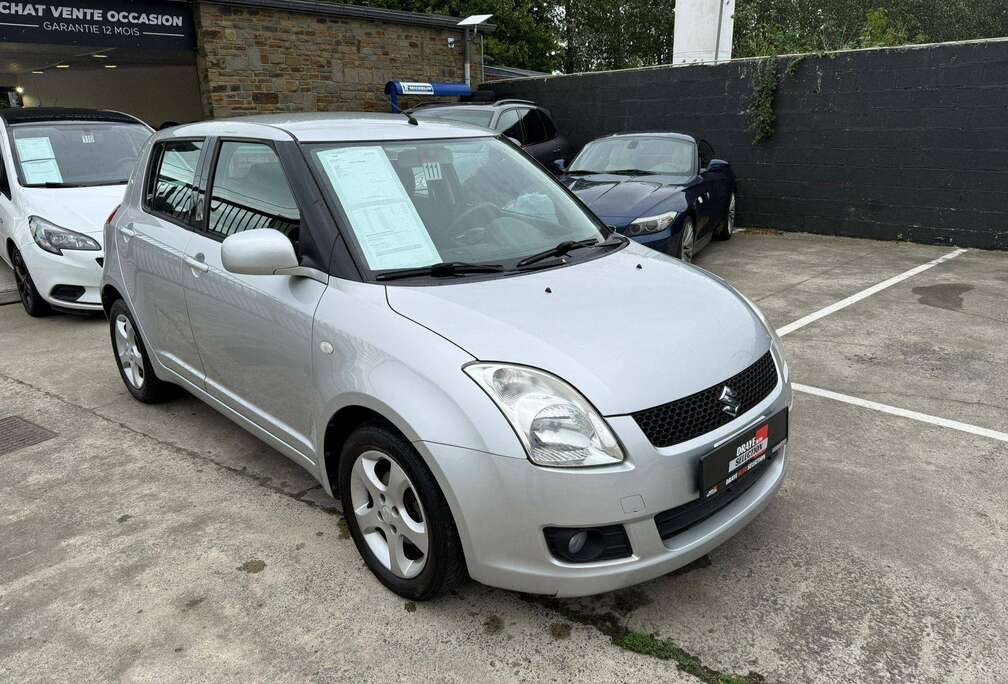 Suzuki Swift 1.3i GLX Kosai