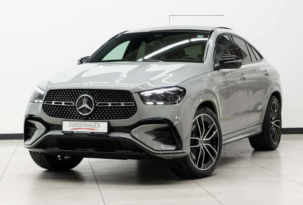 Mercedes-Benz de 4M Coupé AMG Night 22\