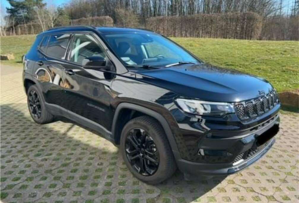 Jeep Compass 1.5 GSE T4 48V e-Hybrid Auto Night Eagle