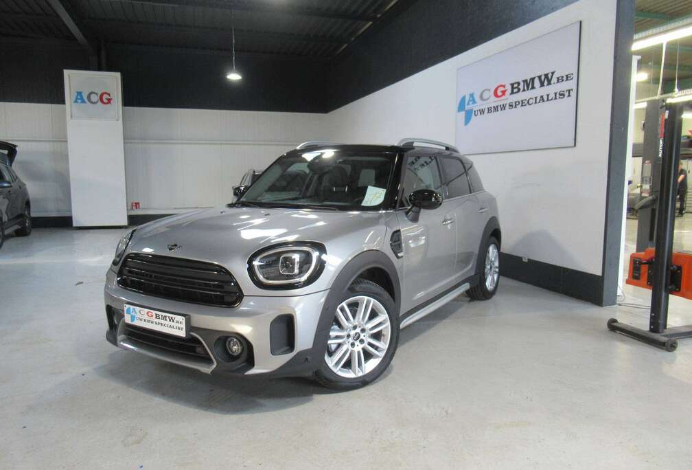 MINI Mini Countryman met een TOP uitrusting Adaptieve CruiseControl Elektrische stoelen Pano LED Camera Carplay