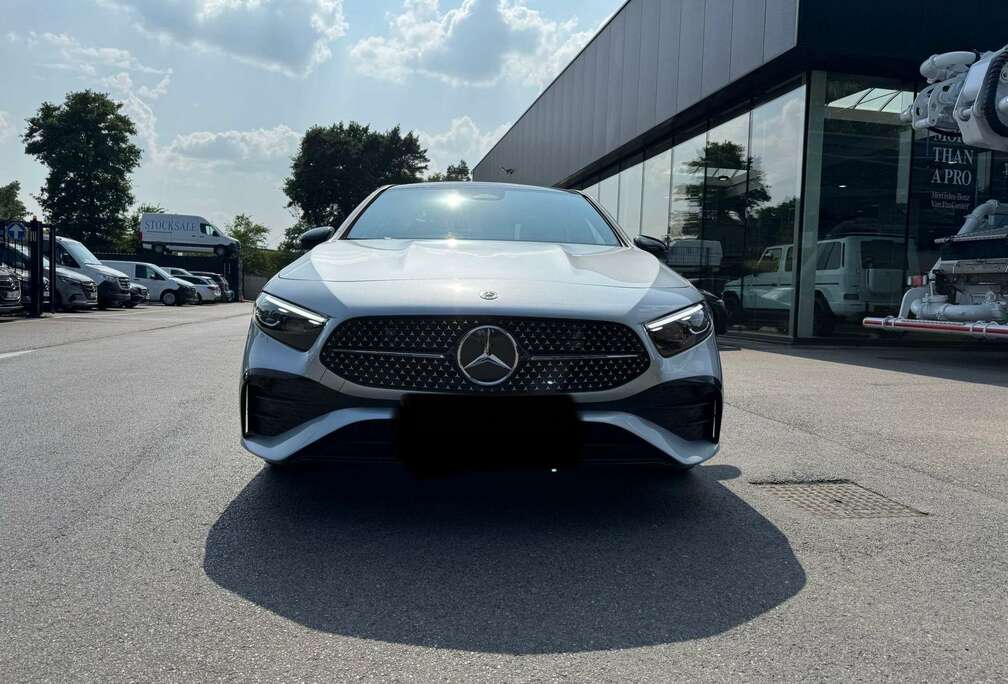 Mercedes-Benz A 180 7G-DCT AMG Line Advanced Plus