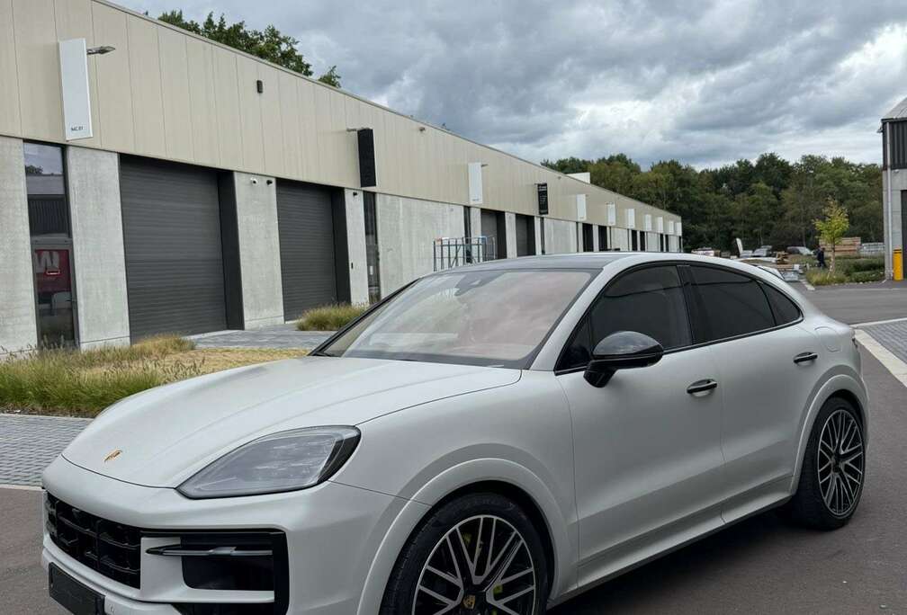 Porsche E-Hybrid Coupé Crayon Matt PPF FullFull