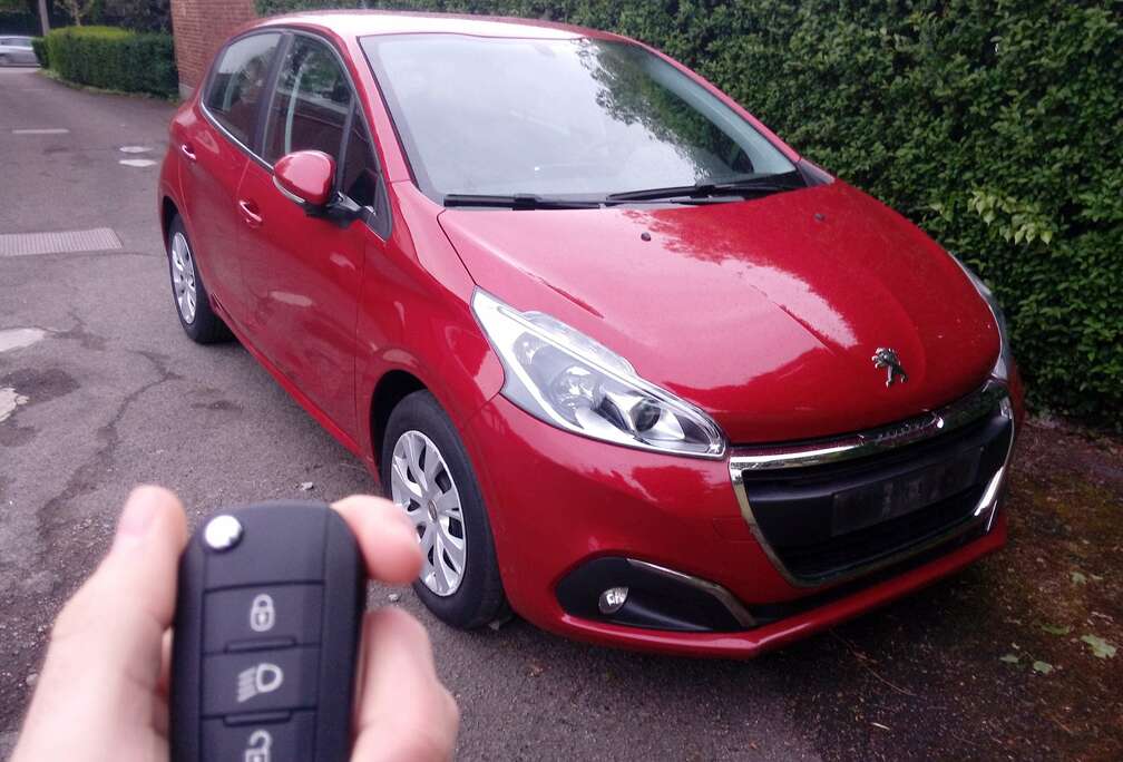 Peugeot 208 1.2i PureTech Active
