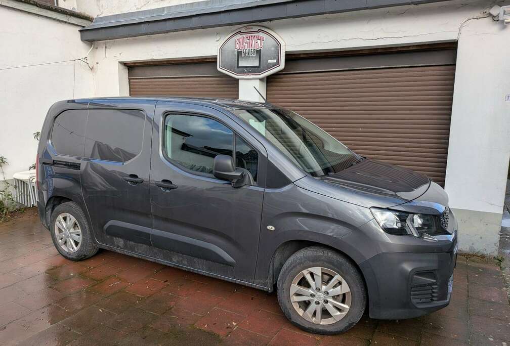 Peugeot 1.2 PureTech L1 Light Premium S/S(EU6.3) AIRCO/GPS/CAMERA/FULL