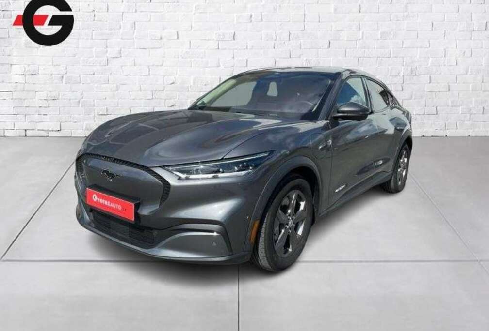 Ford trend rwd 294cv 610km range