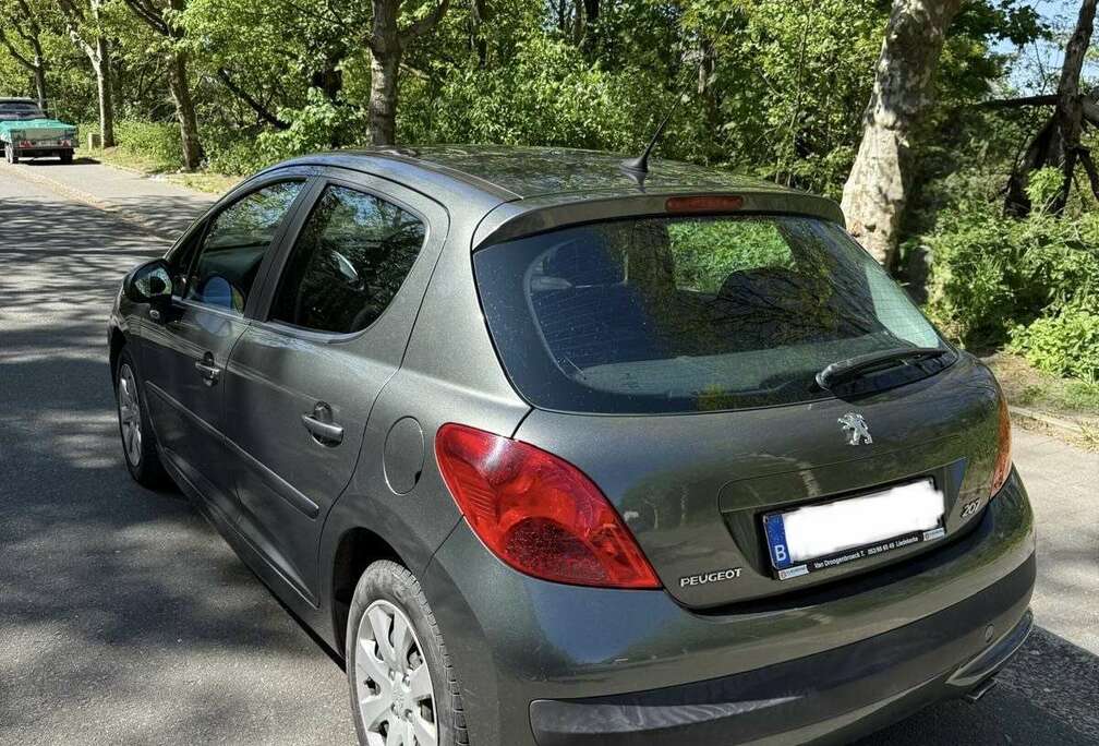 Peugeot 1.6i 16v Sporty