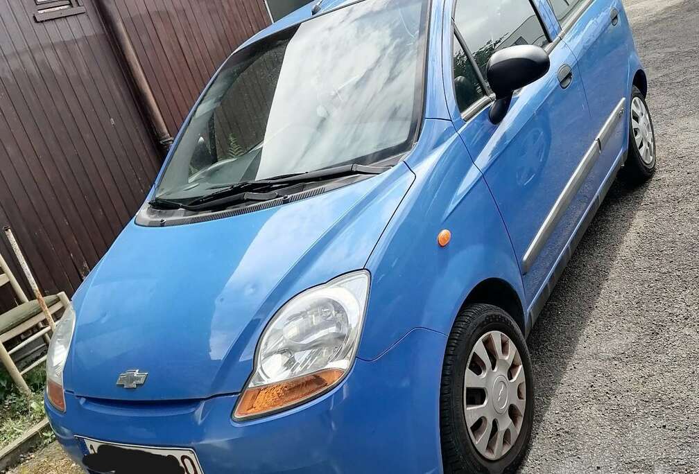 Chevrolet 1.0i SE