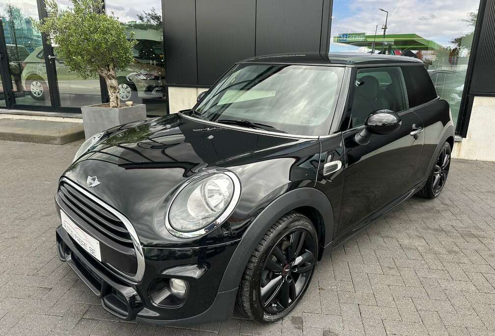 MINI 15 D John Cooper Works Pack Interior & outside