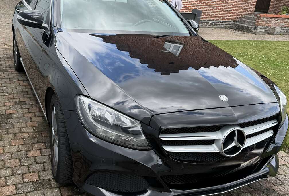 Mercedes-Benz (BlueTEC) d T 7G-TRONIC Avantgarde