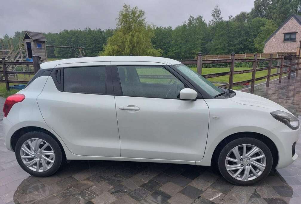 Suzuki 1.2 Dualjet Hybrid Comfort+