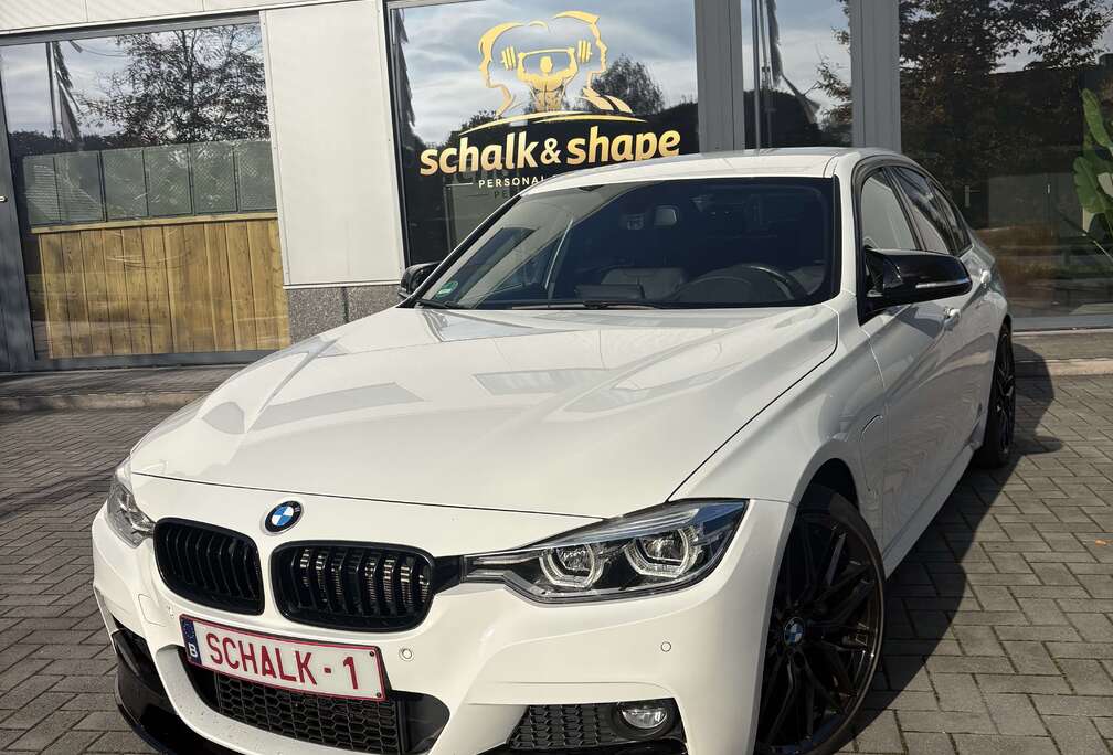 BMW 330eA Plug-In Hybrid