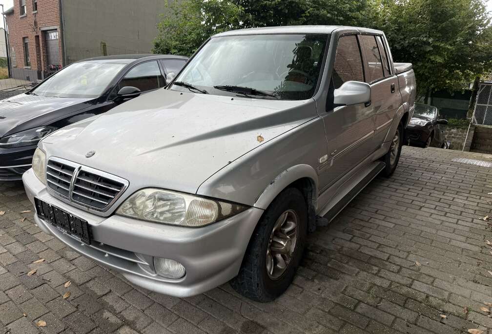 SsangYong 2.9 Turbo 4X4 Airco Cuir UTILITAIRE DOUBLE CABINE