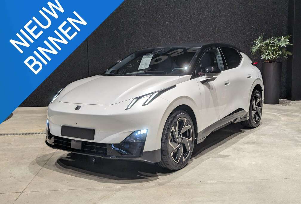 More 360 CAM  LED  NAVI CARPLAY